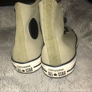 Converse Shoes - 🌸SOLD🌸LIKE NEW Converse suede-like material Converse Shoes - 🌸SOLD🌸LIKE NEW Converse suede-like material
